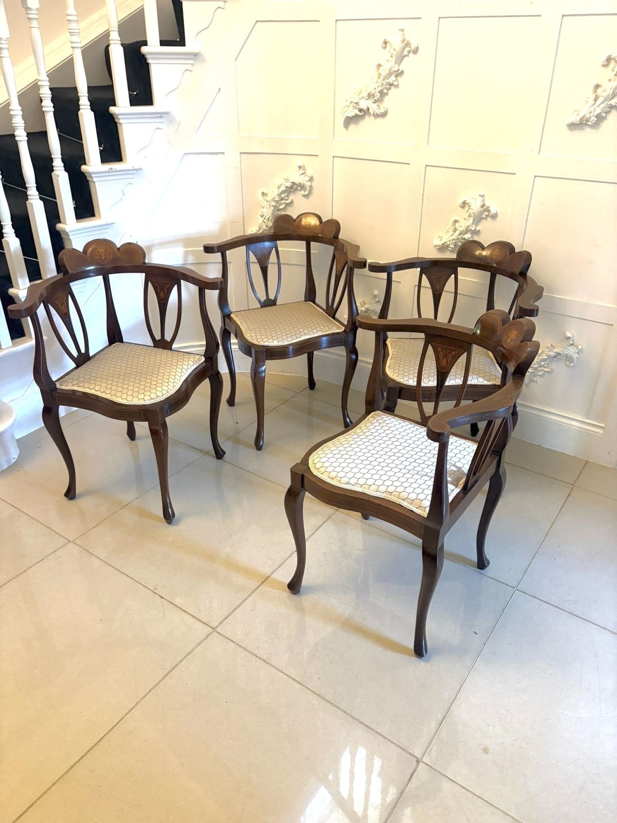photo vinterior Antique Early 20th Century Inlaid Mahogany Corner Chairs Set Of 4