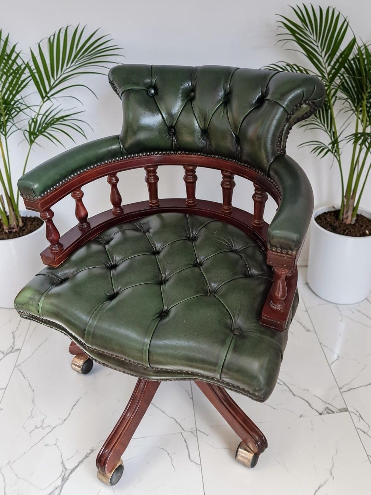 Antique Style Captains Chair Chesterfield Style Green Leather Swivel & Tilt Desk photo 525.0
