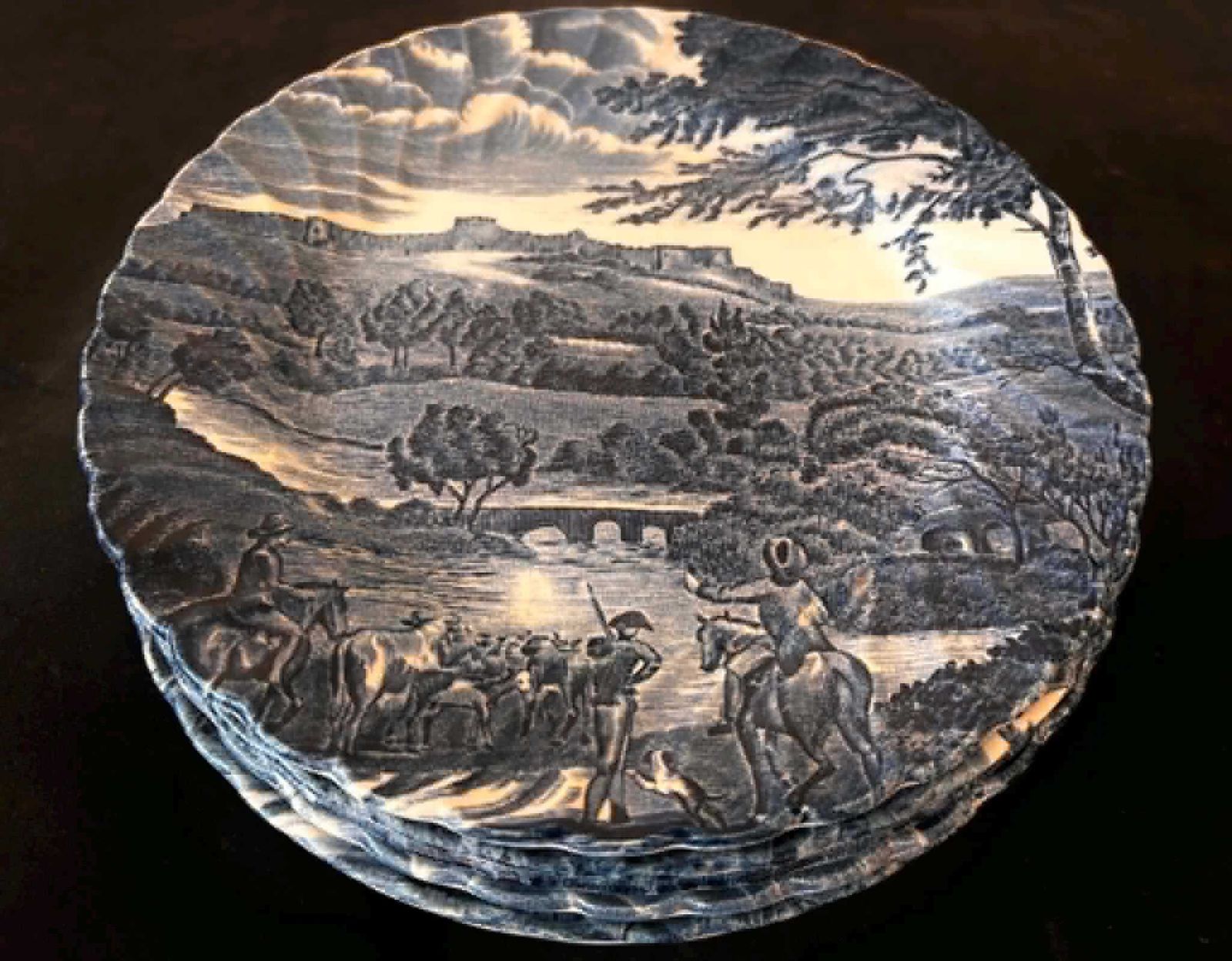 photo vinterior Road To Windsor 6 Dessertborden Blauw Bordset Door Johnson Brothers: Engels Transferware 19,7 cm/7,8"