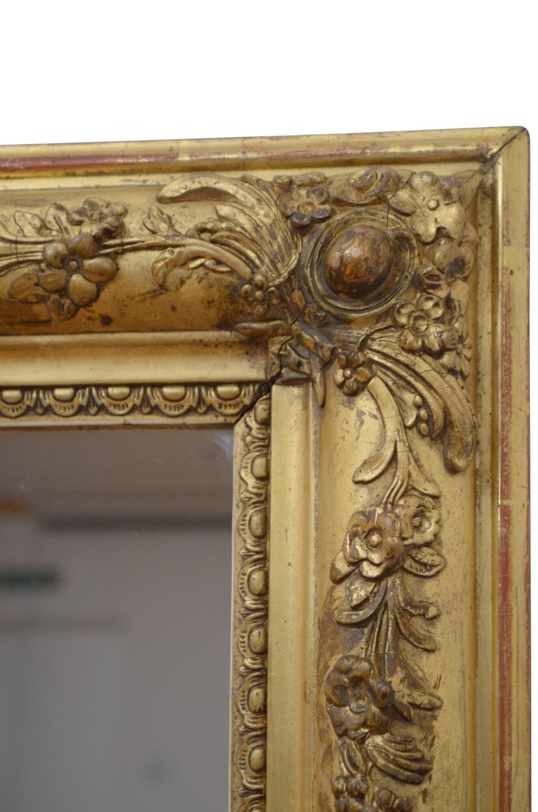 Giltwood Wall Mirror With Flowers And New Glass photo vinterior