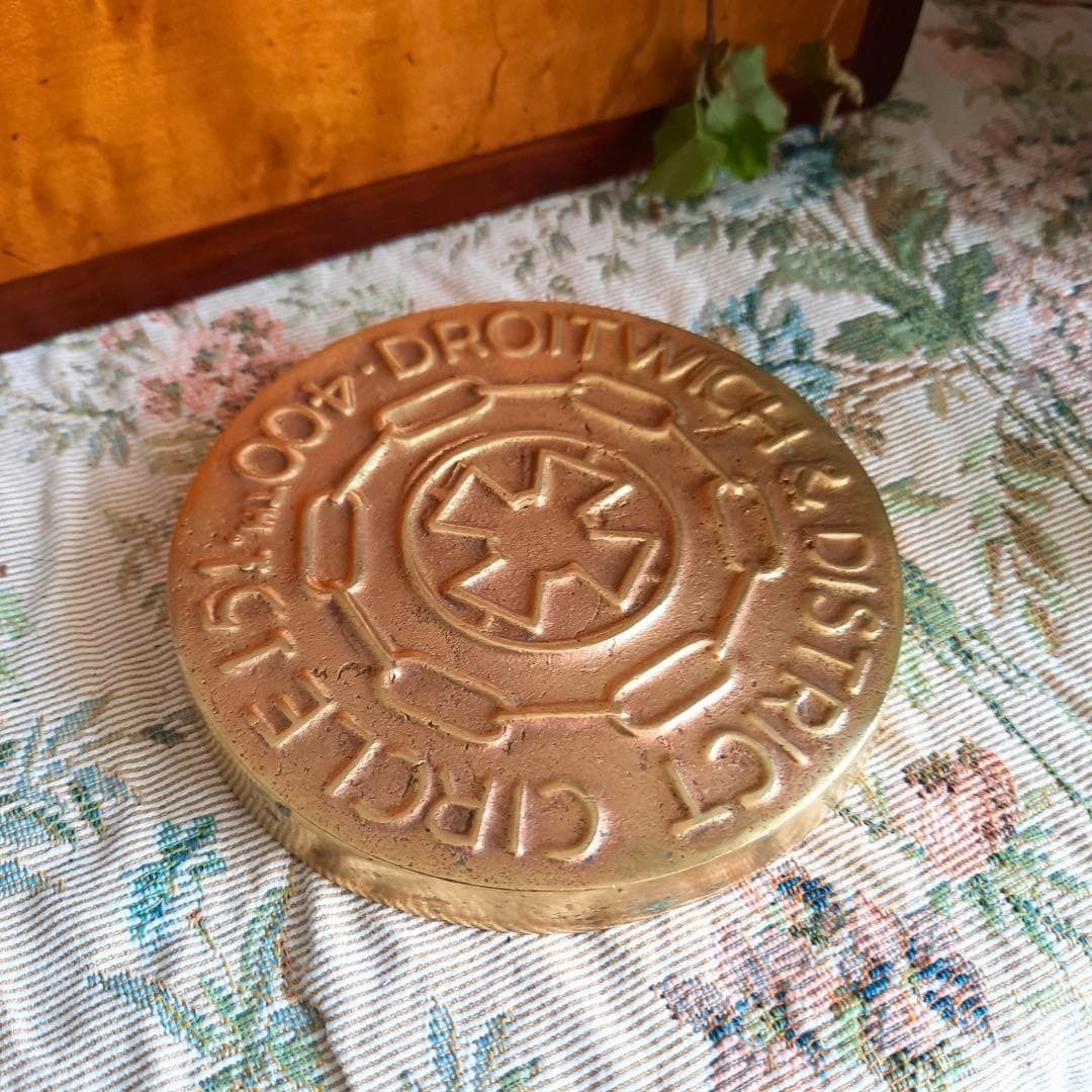 Antique Solid Brass Paperweight Medallion From Catenian Organization Of Droitwich And Circle In The Midlands photo 50.0