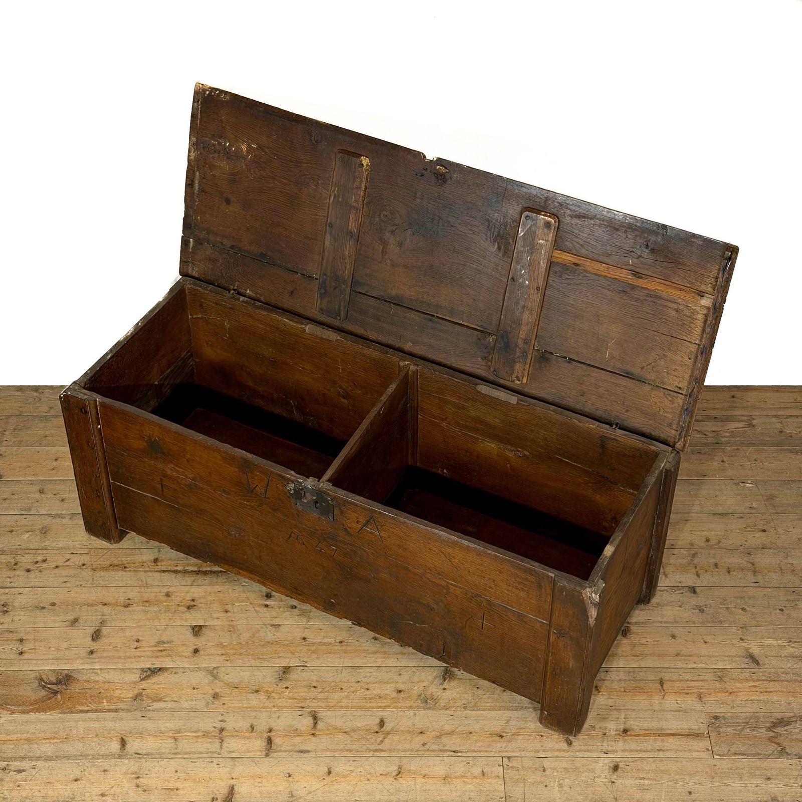 Antique Early Welsh Oak Large Coffer | Antique Coffer | Antique Furniture | Antiques | Antique Storage (M 6906) photo for sale