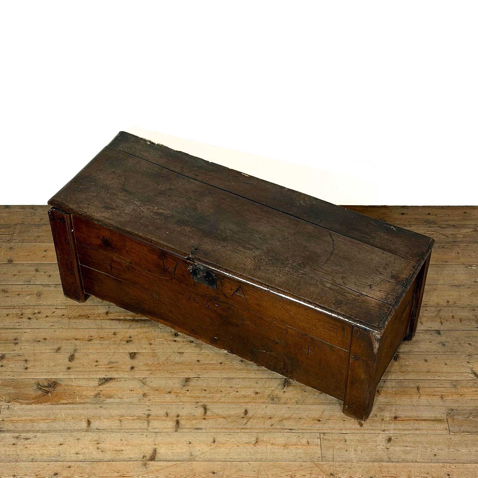 Antique Early Welsh Oak Large Coffer | Antique Coffer | Antique Furniture | Antiques | Antique Storage (M 6906) photo Furniture
