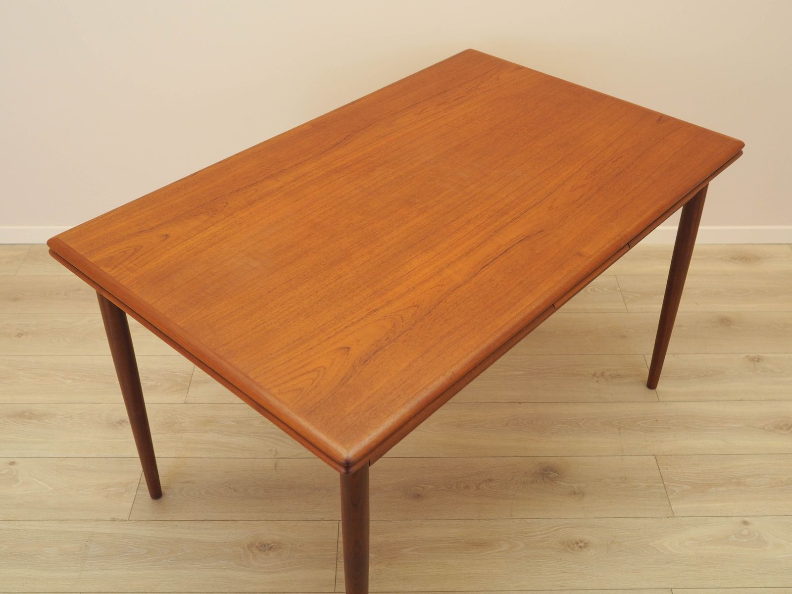 Teakhouten tafel – Deens design, ca. jaren 1970, gemaakt in Denemarken photo vinterior
