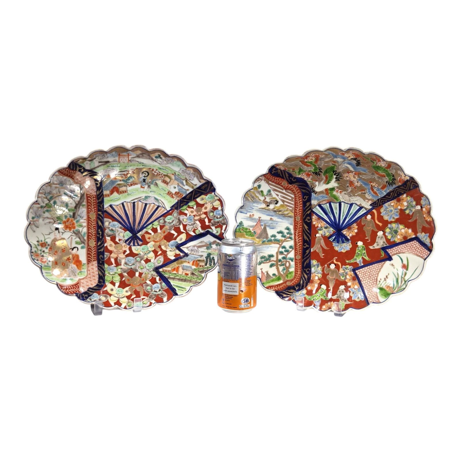 Groot paar Japanse Arita Imari sierborden, Meiji-periode, ca. 1880-1900 photo buy