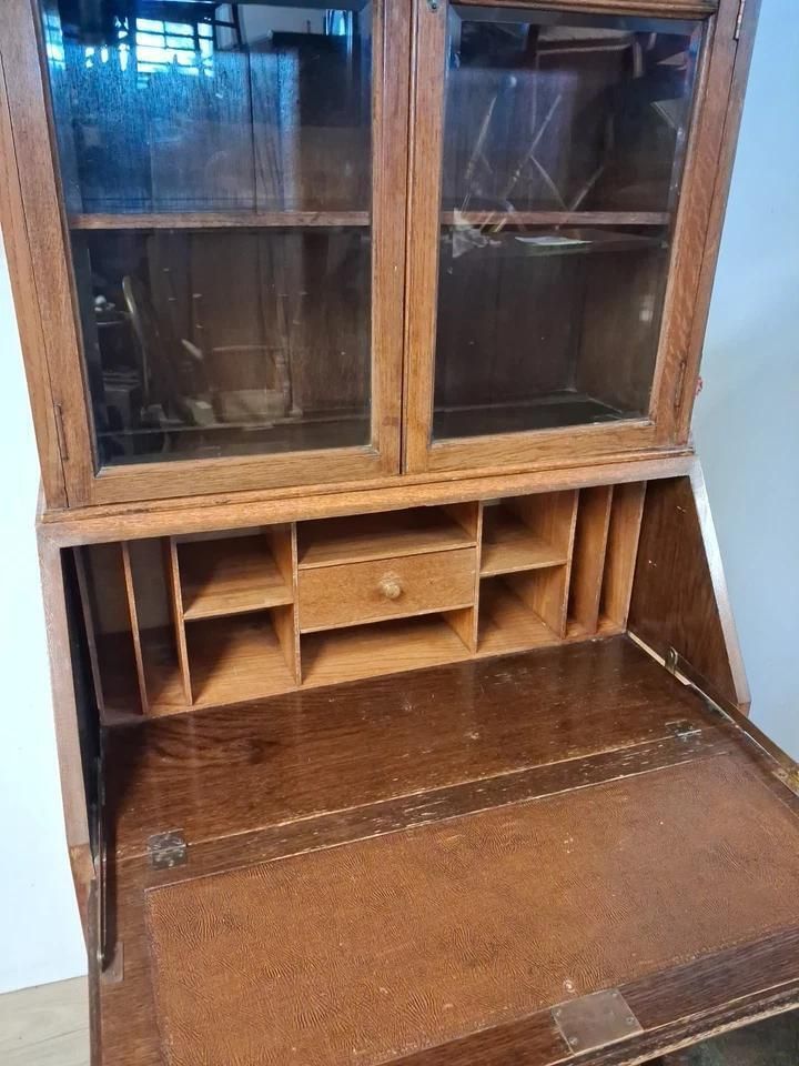 Oak Small Proportional Bureau Bookcase With Adjustable Shelves photo 425.0