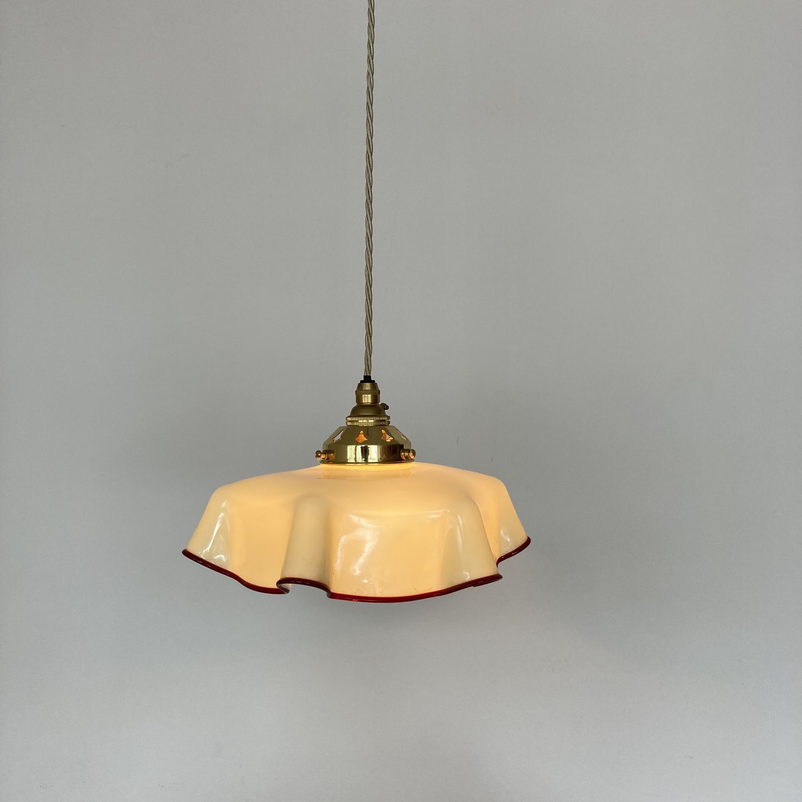 French Butter Yellow With Burgundy Trim Handkerchief Glass Shade photo 195.0