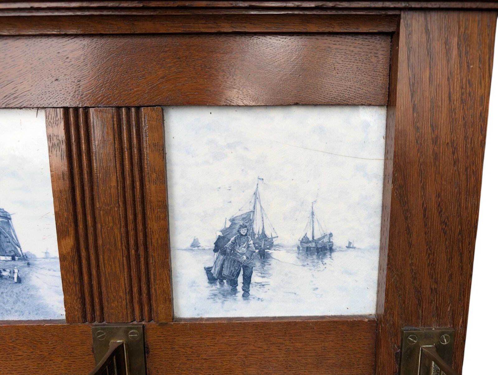 photo vinterior Arts And Crafts Dutch Oak Coat Rack With Delft Blue Tiles And Brass Hooks