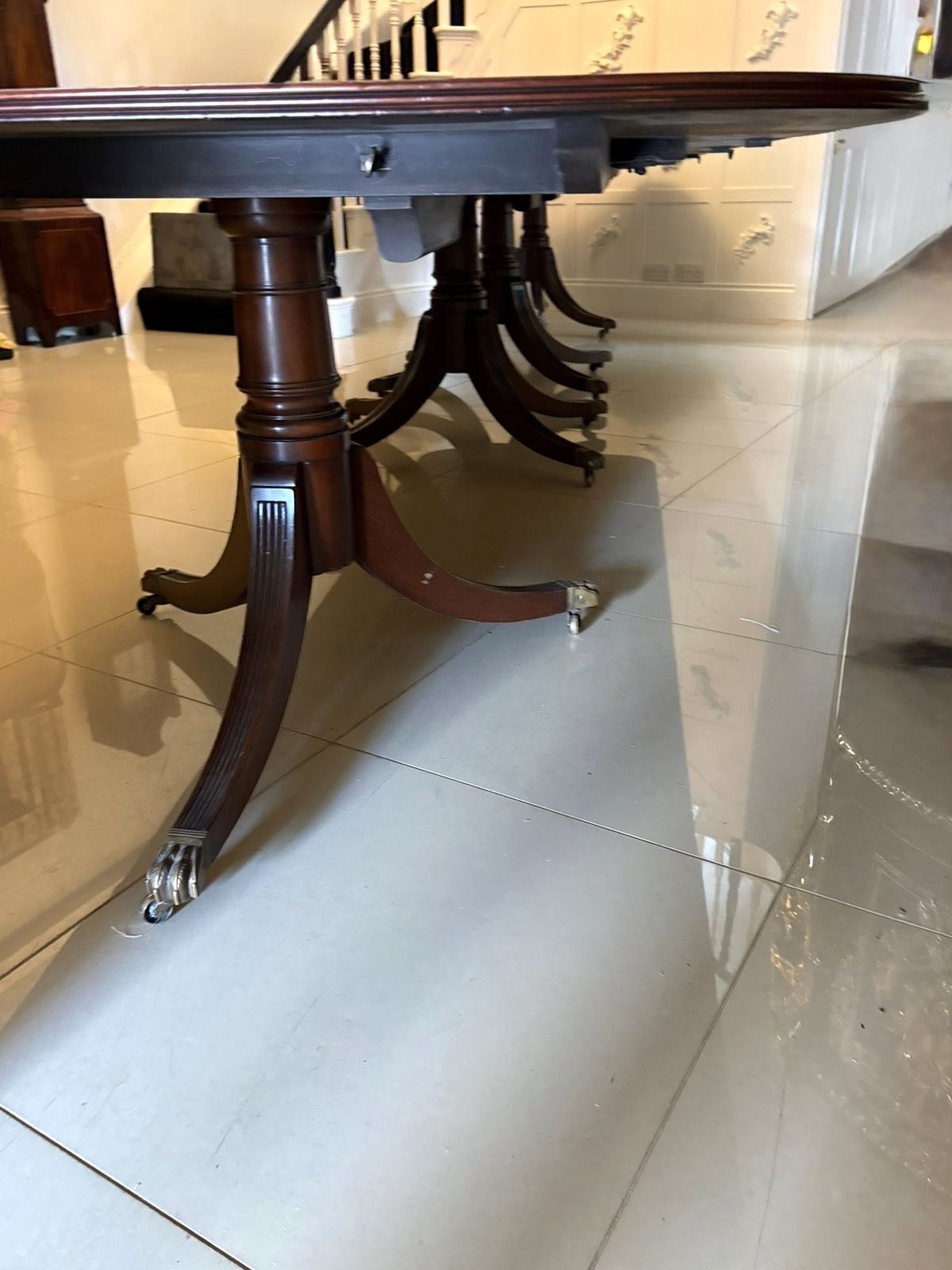 Antique English Mahogany Banquet Dining Table 22/24 Seater 4 Pedestal 3 Leaves 75 X 130 X 554 Cm photo vintage