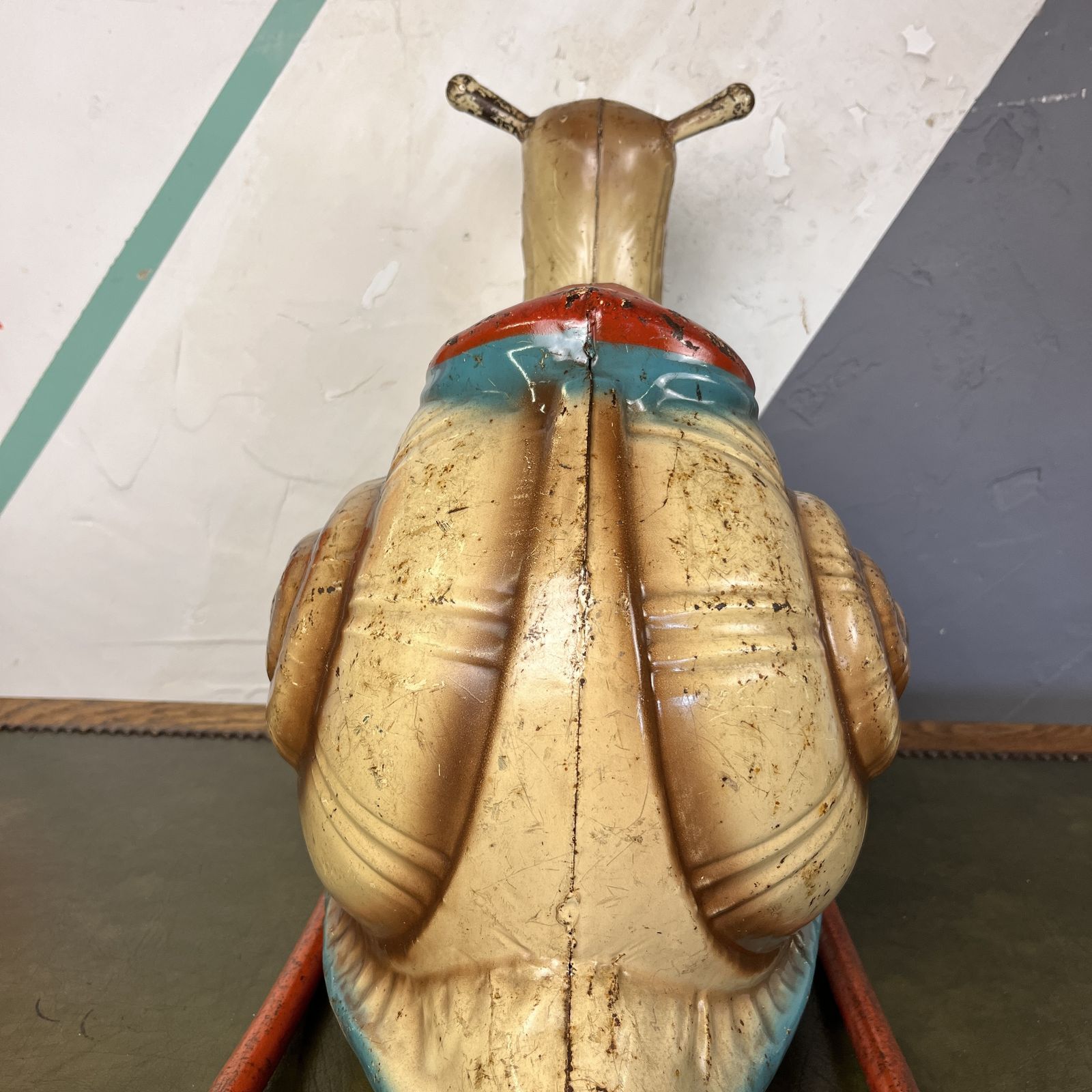 photo vinterior 1940s Metal Mobo Rocking Snail