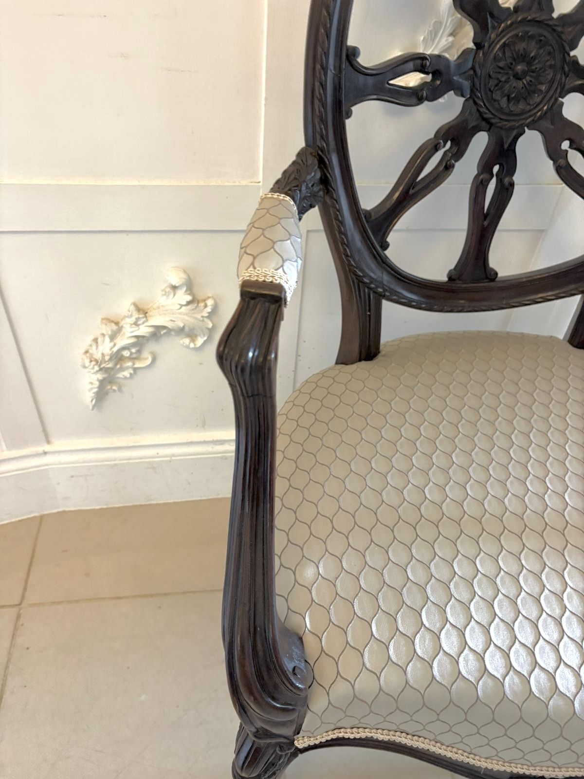 photo vinterior Antique Pair Of 19th Century Carved Mahogany Spider Web Back Desk Chairs
