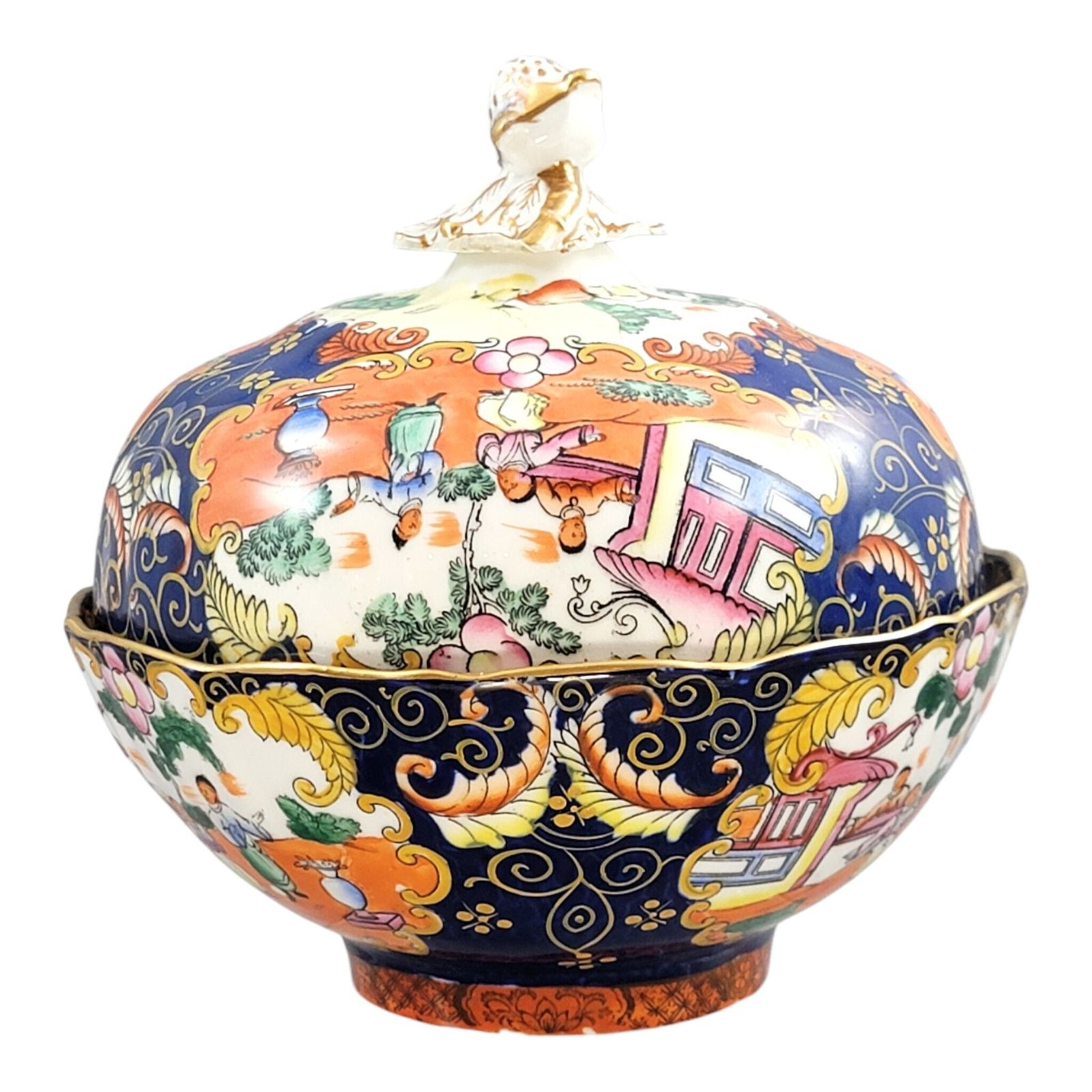Mason's Patent Ironstone grote gedekte schaal, Chinoiserie-patroon, ca. 1820 photo furniture