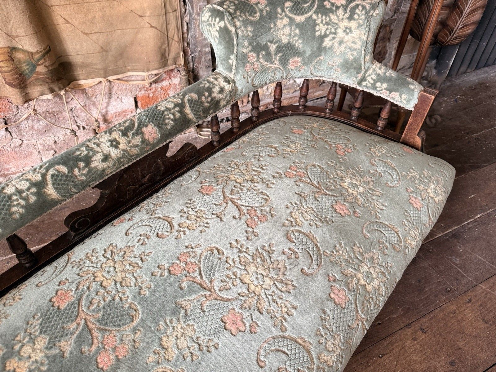 Furniture Antique Victorian Country Sage Green Floral Chaise Lounge Longue Daybed 1880 C photo