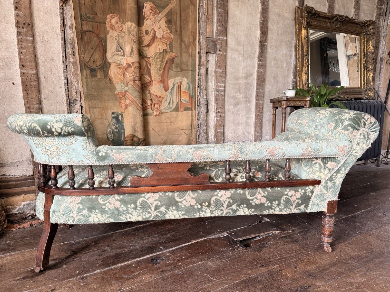 photo vintage Antique Victorian Country Sage Green Floral Chaise Lounge Longue Daybed 1880 C