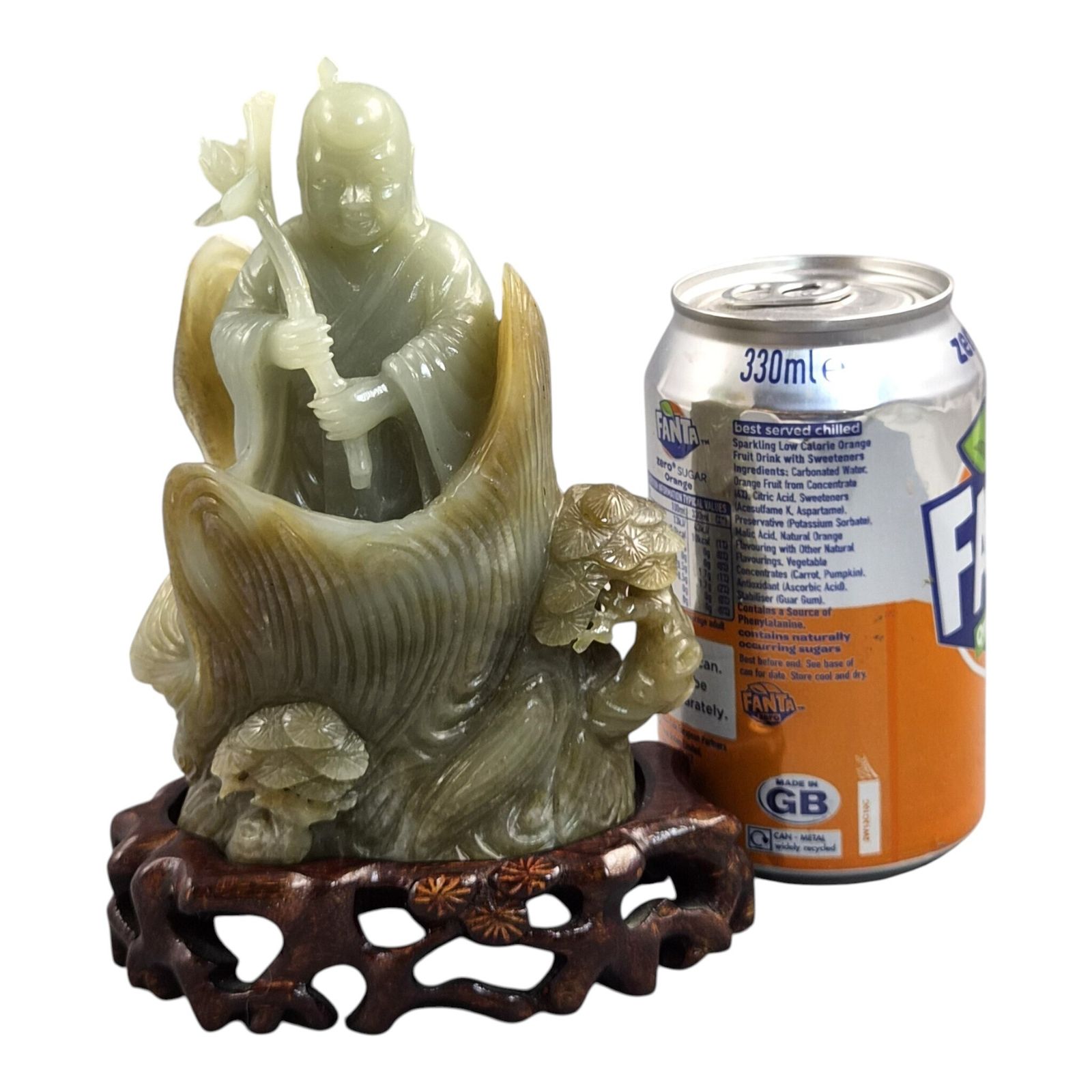 5000.0 Groot Chinees gesneden jadeïet lotusbeeldje op bijpassende houten standaard photo