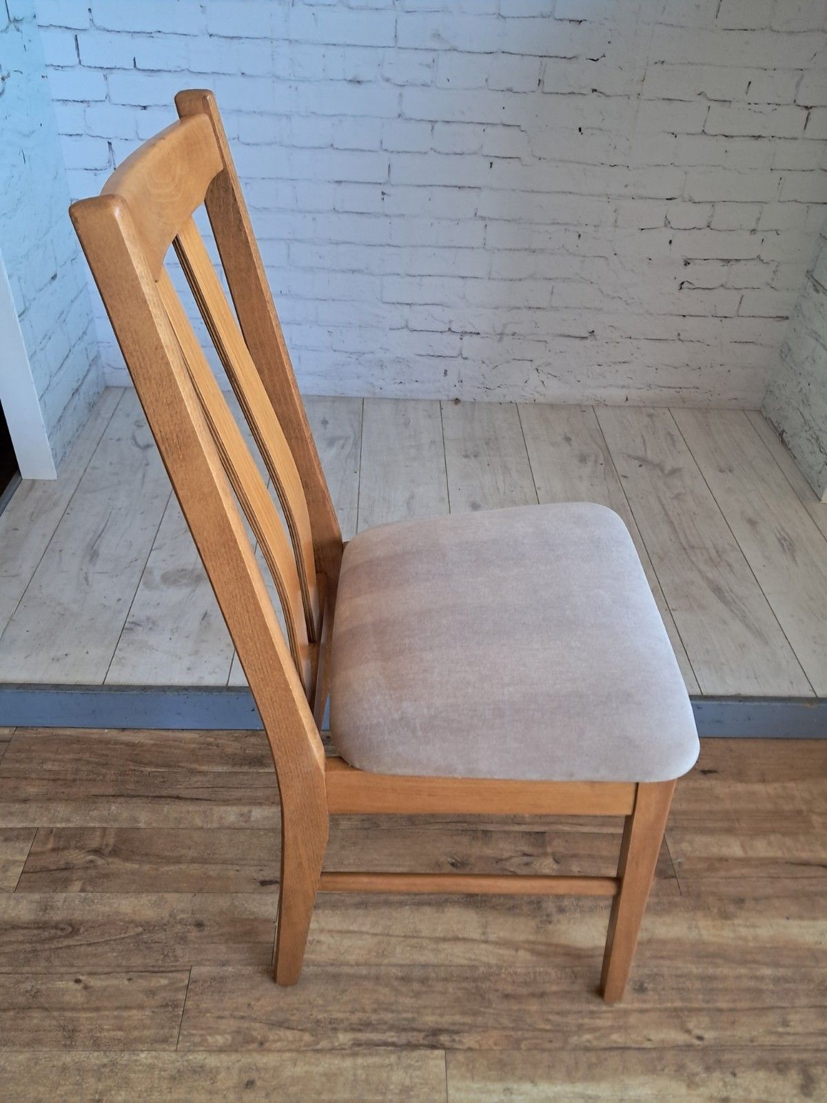 photo buy Vintage Mid Century G Plan Style Light Teak Dining Chairs – Set Of 4 (1970s)
