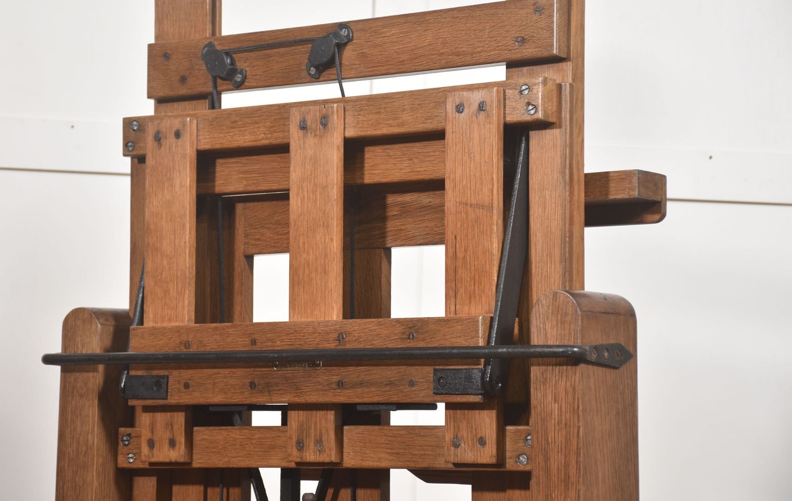 Winsor & Newton Oak Studio Easel photo for sale