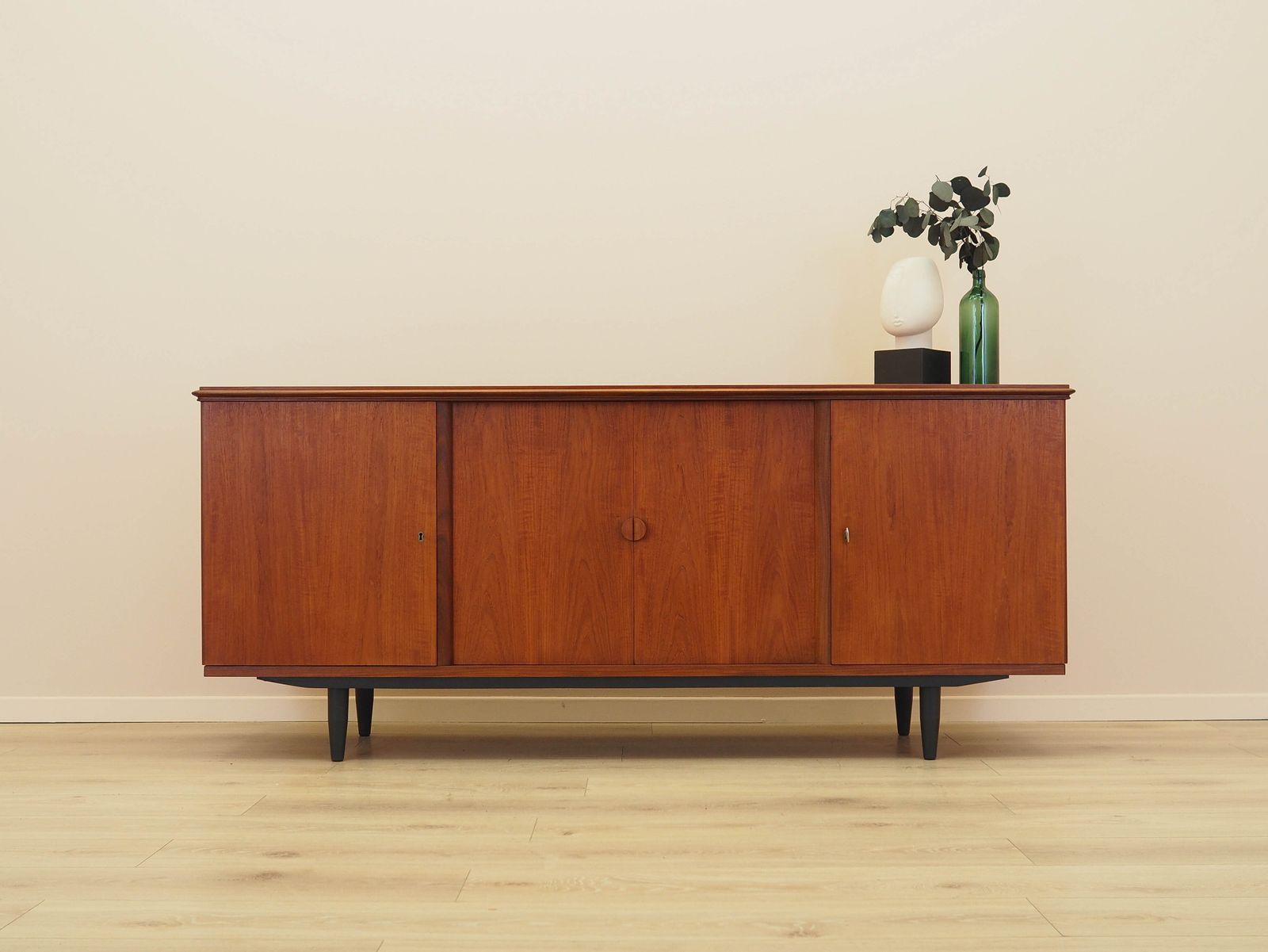 Teakhouten dressoir, Deens design, jaren 1970, gemaakt in Denemarken photo furniture