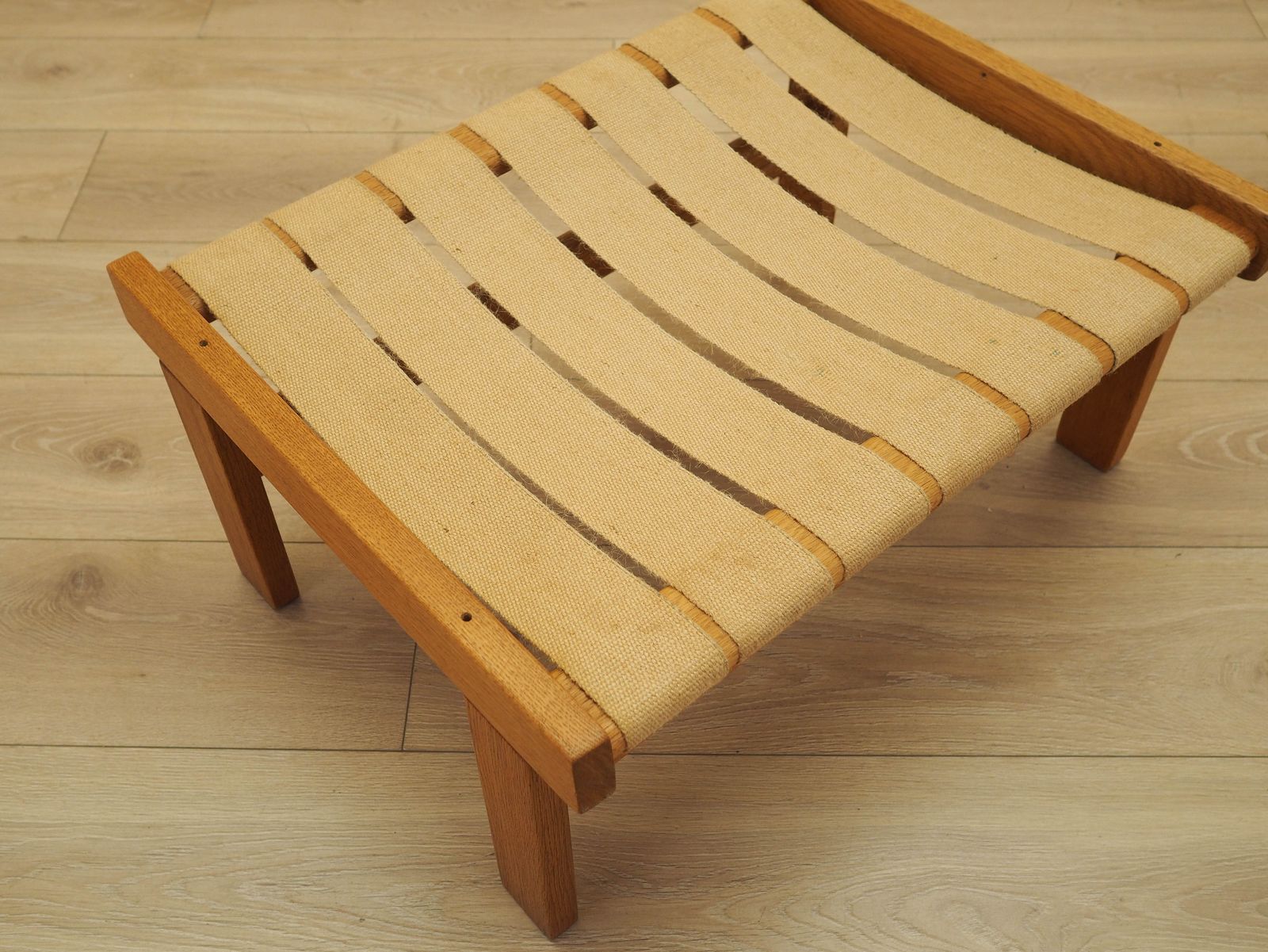 Eiken voetenbank, Deens design, ca. jaren 1960, gemaakt in Denemarken photo vintage