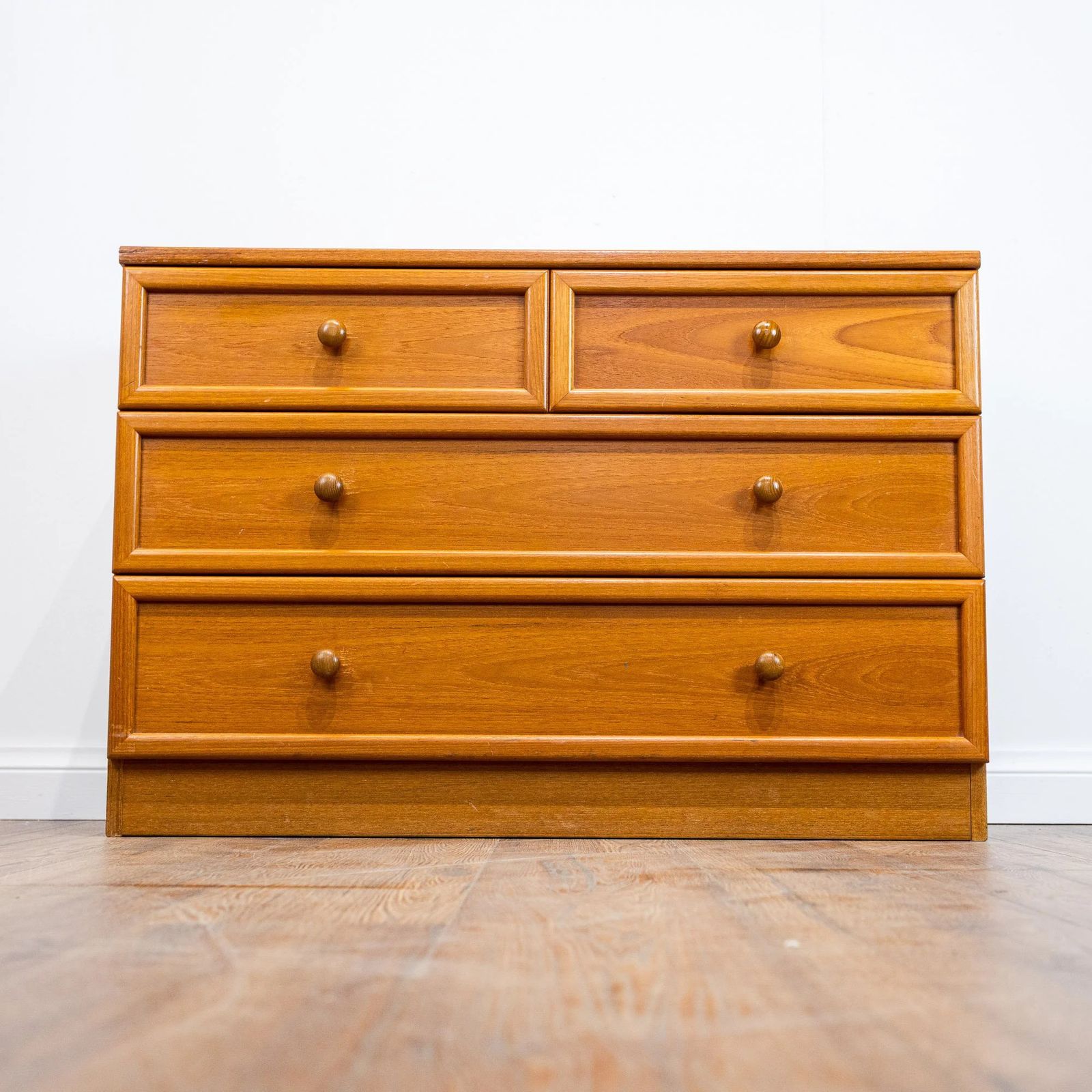 photo vintage G Plan Albany Teak Chest Of 4 Drawers By Leslie Dandy