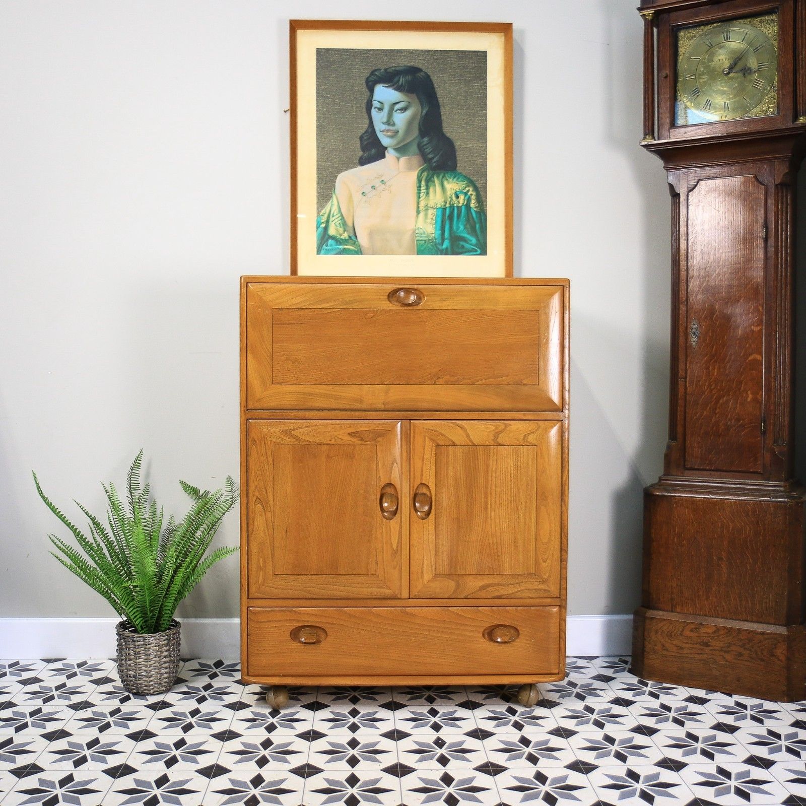 Ercol Windsor Blonde Drinks Cocktail Cabinet Bureau In Elm Model 469