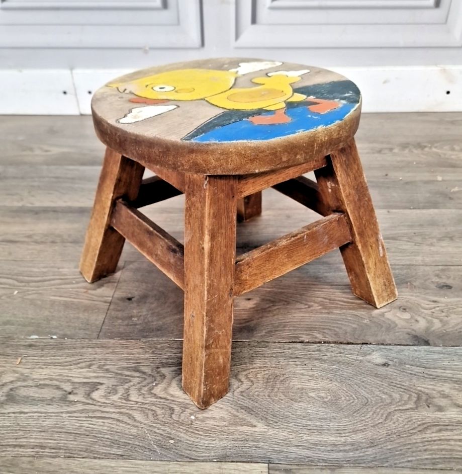 Vintage Wooden Childs Stool Painted Nursery Step Seat Duck Design Rustic Kids