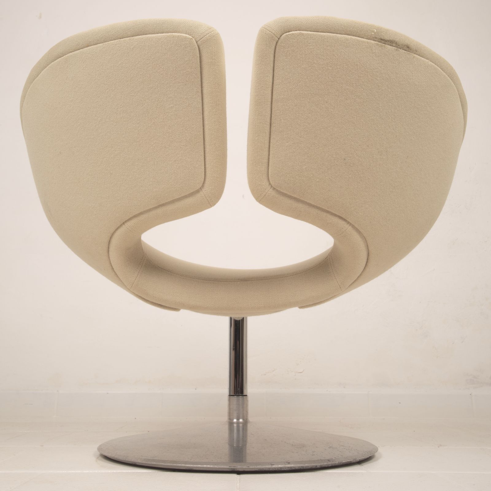 photo furniture Apollo Armchair By Patrick Norguet For Artifort