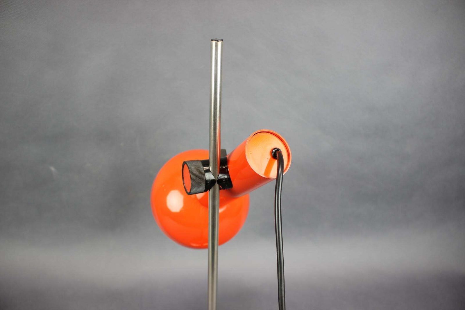 Lampe de bureau allemande réglable orange, style Bauhaus, années 1970 photo vinterior