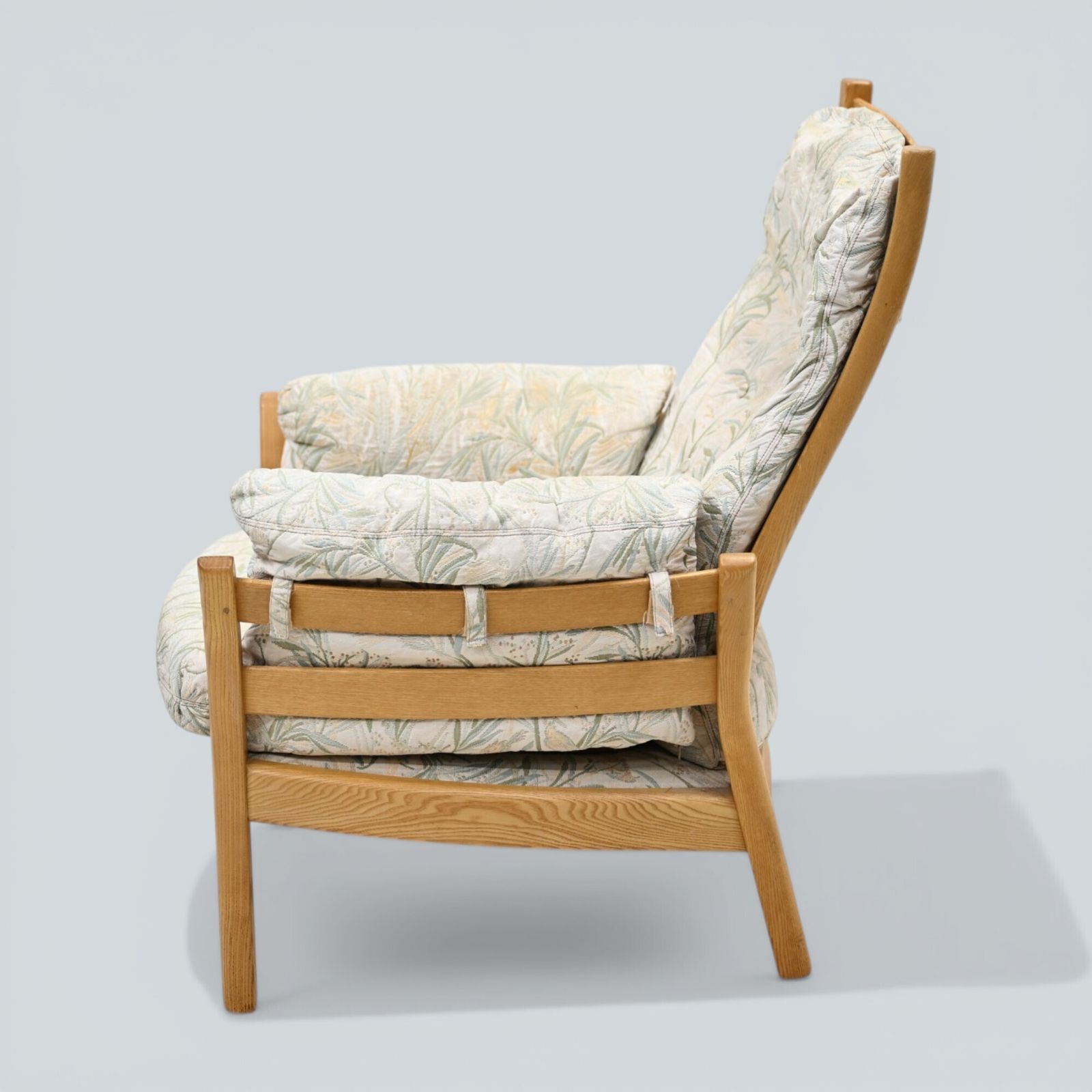 Ercol Saville Easy Chair Armchair Light Finish Ercol's Upholstery Free Delivery* photo Furniture