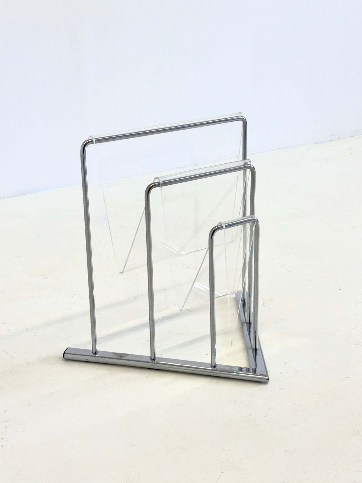 Lucite Magazine Houder Van Markus Börgens Voor D Tec photo Home Decor