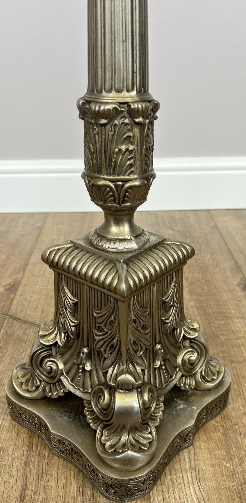 photo vinterior Floor Lamp Vintage French Ornate Metal Standing Lamp With Tassel Shade Lot 6087