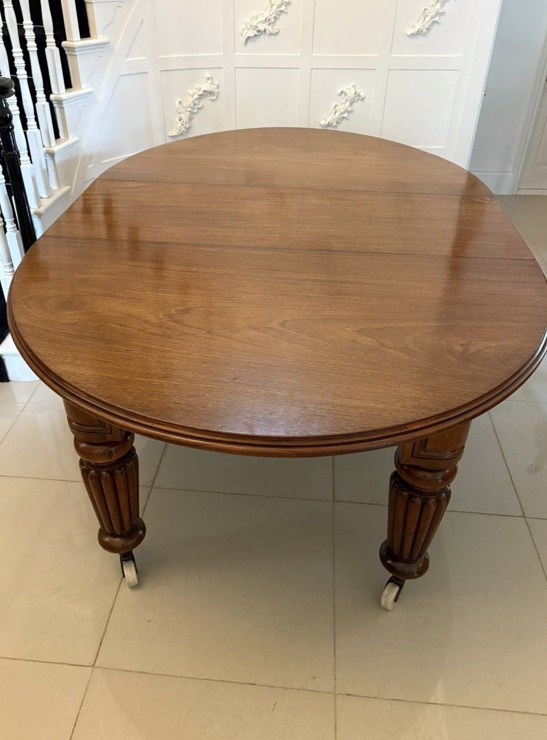 Large 12 Seater Outstanding Quality Antique 19th Century Figured Mahogany Extending Dining Table photo vinterior