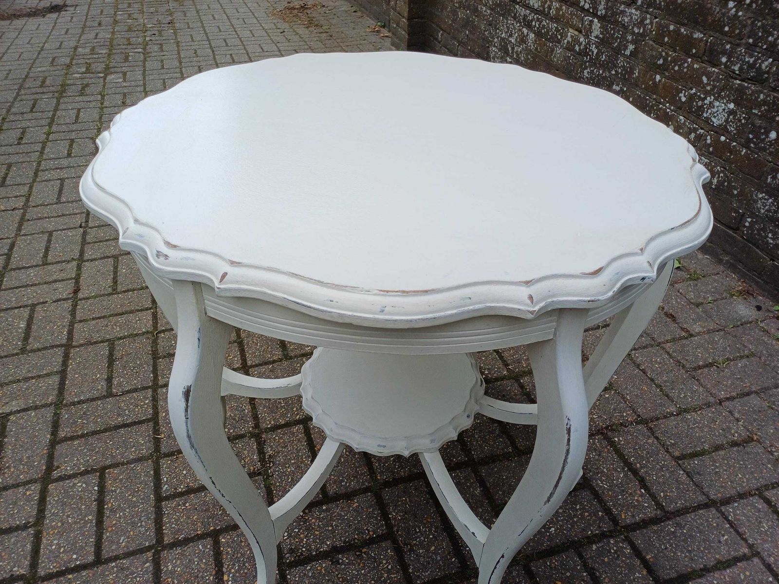 photo furniture Large Antique Victorian Painted Occasional Table Farrow & Ball Wimborne White Shabby Chic Circular Side Table