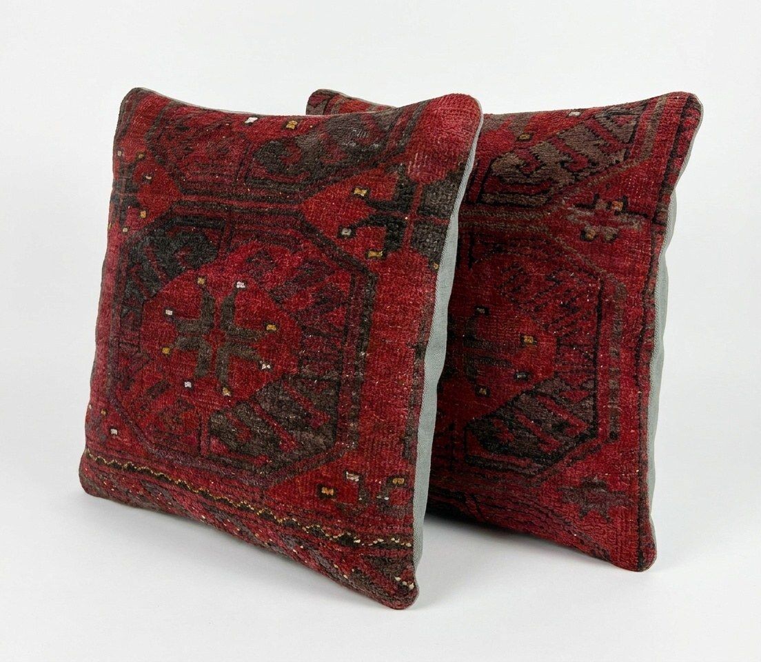Turkse Tapijtkussenhoes 38 x 38 cm, Set van Twee photo furniture