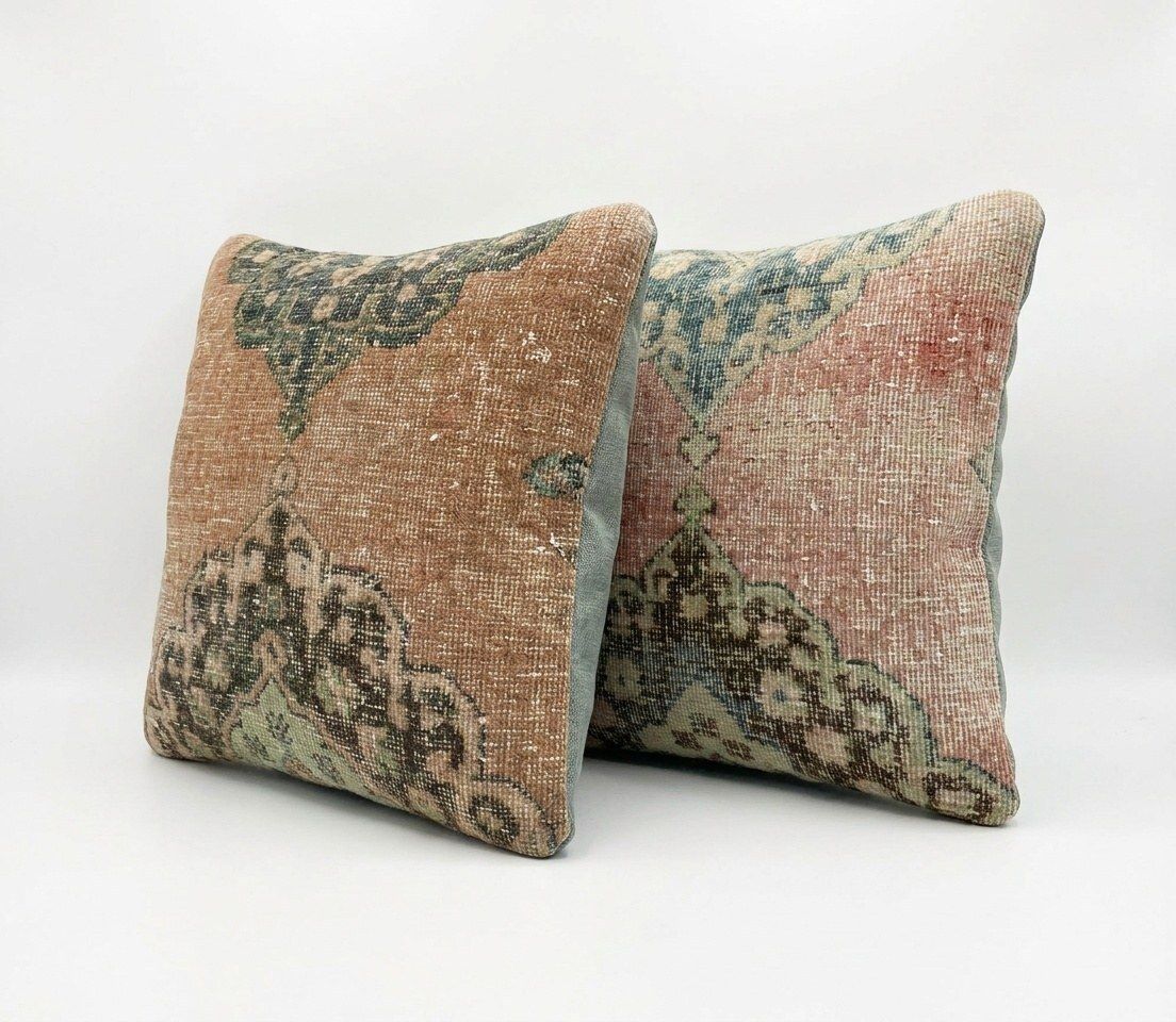Anatolian Oushak Rug Pillow Cover 50 x 50 cm, set van twee photo furniture