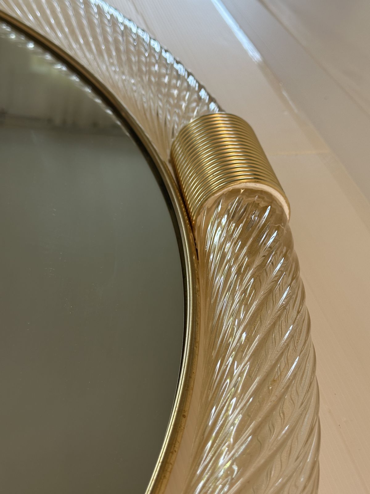 Luxury Round “Torciglione” Gold Murano Glass Wall Mirror In Barovier Style photo furniture