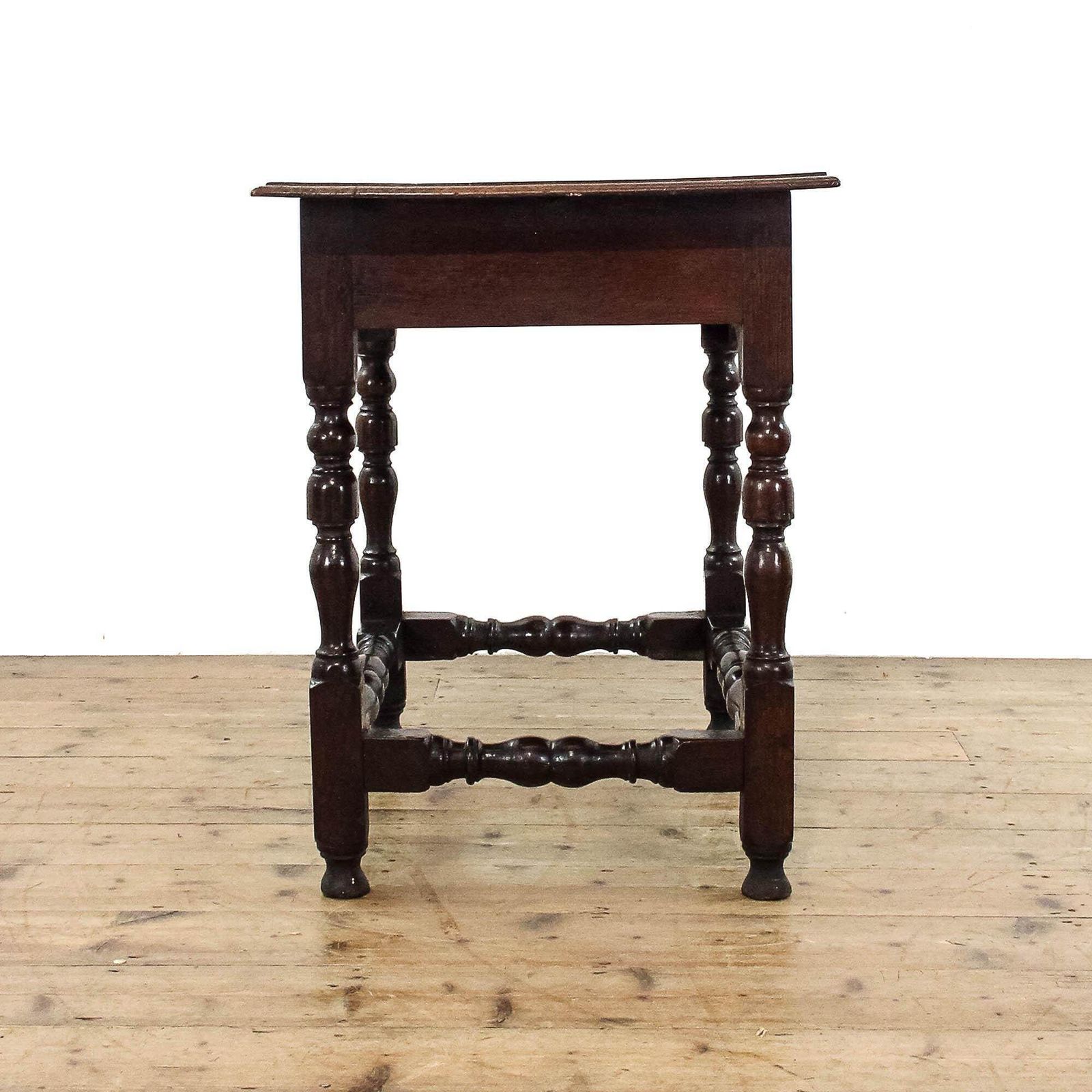 Antique 18th Century Oak Lowboy Side Table | Antique Tables | Antique Furniture | Antique Side Table (M 5878) photo for sale