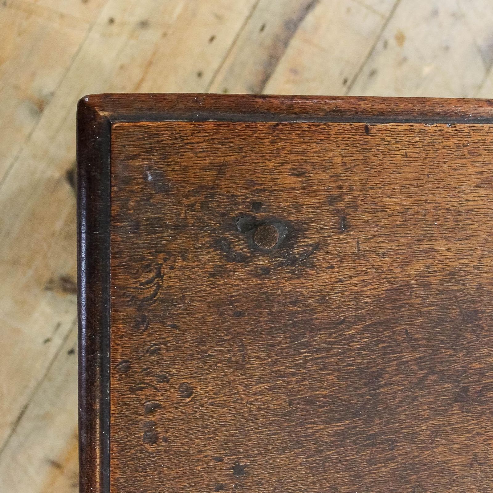 Antique 18th Century Oak Lowboy Side Table | Antique Tables | Antique Furniture | Antique Side Table (M 5878) photo vintage