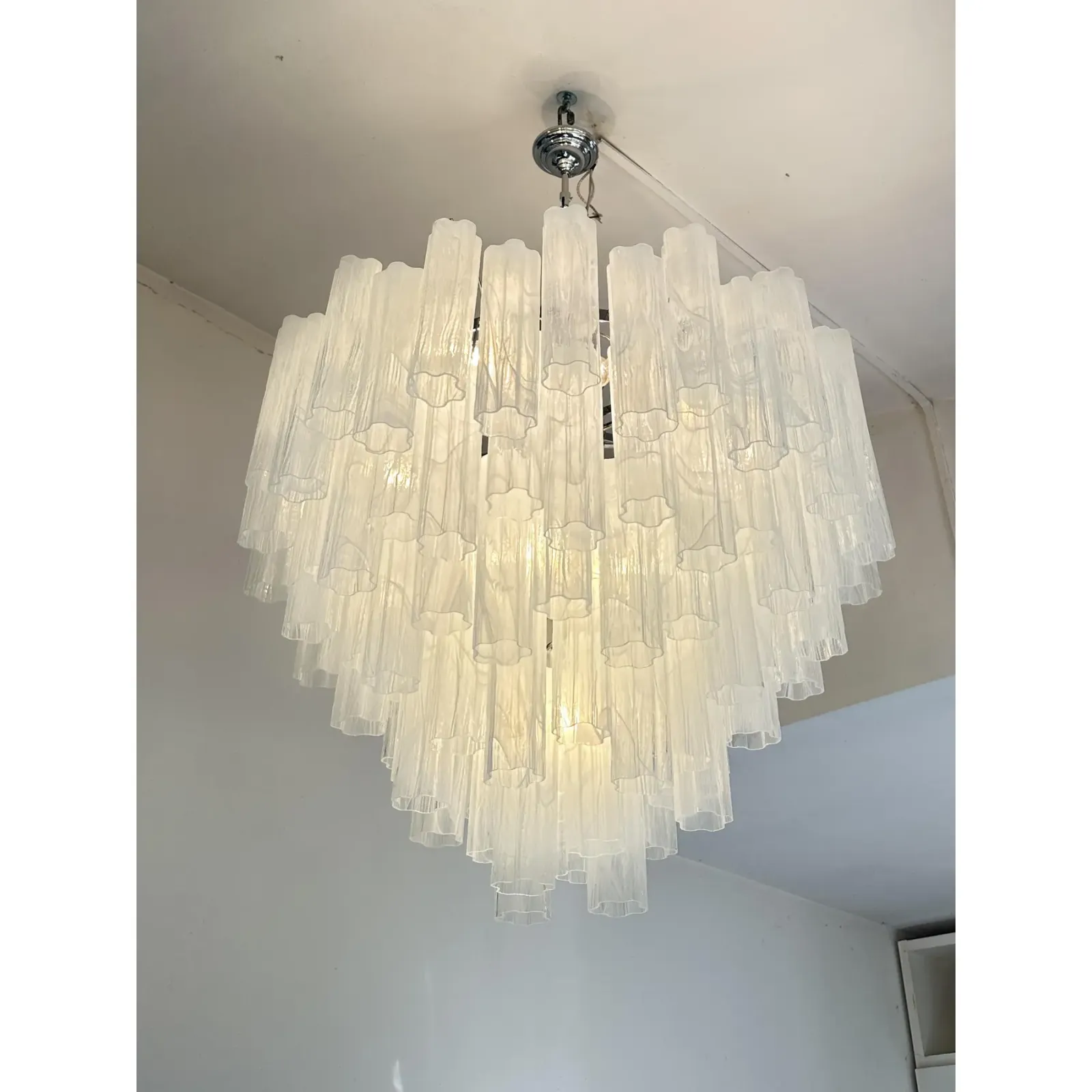Modern Large Venetian White Alabastro Tronchi Murano Glass Chandelier By Simoeng photo vinterior