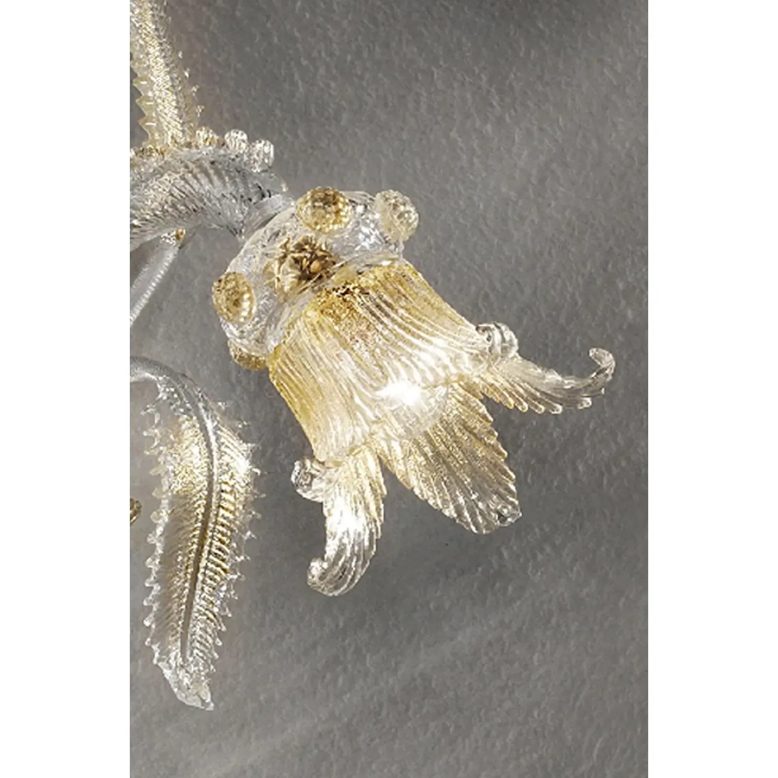 Italian Luxury Wall Sconce In Clear Murano Glass With Gold Floral Motifs photo furniture