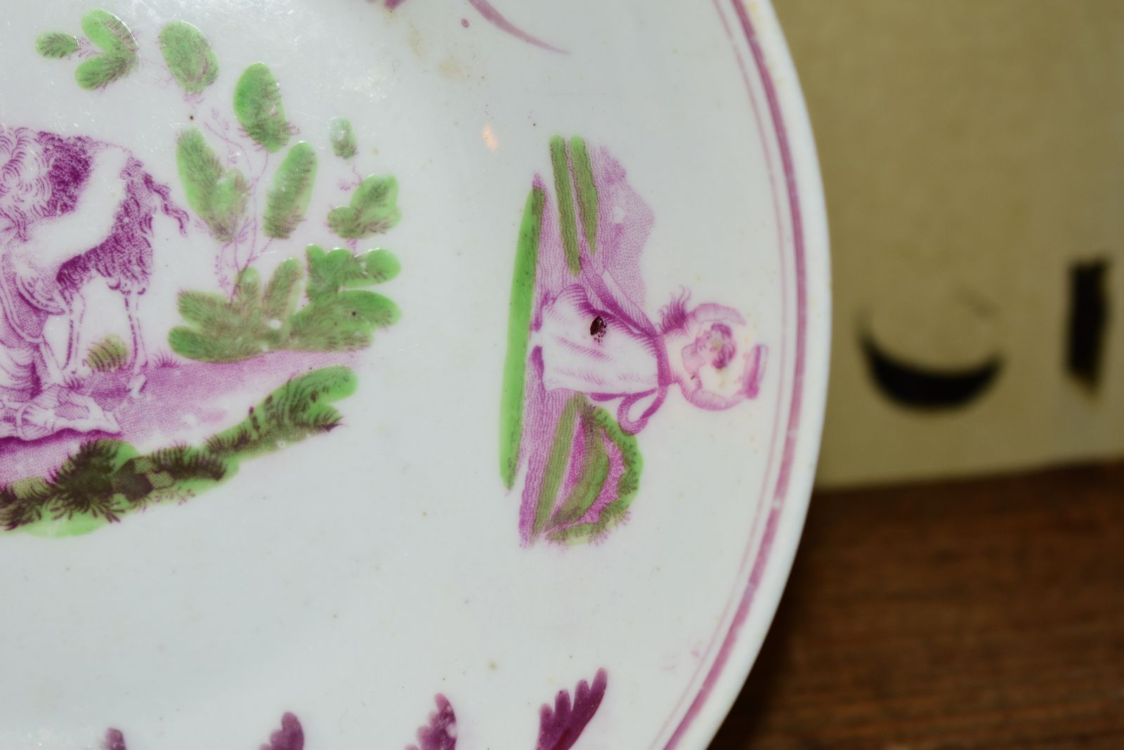 Staffordshire Porcelain Cupid & Pan Saucer Dish, Puce CamaïEU Rose, C. 1800 photo 58.0
