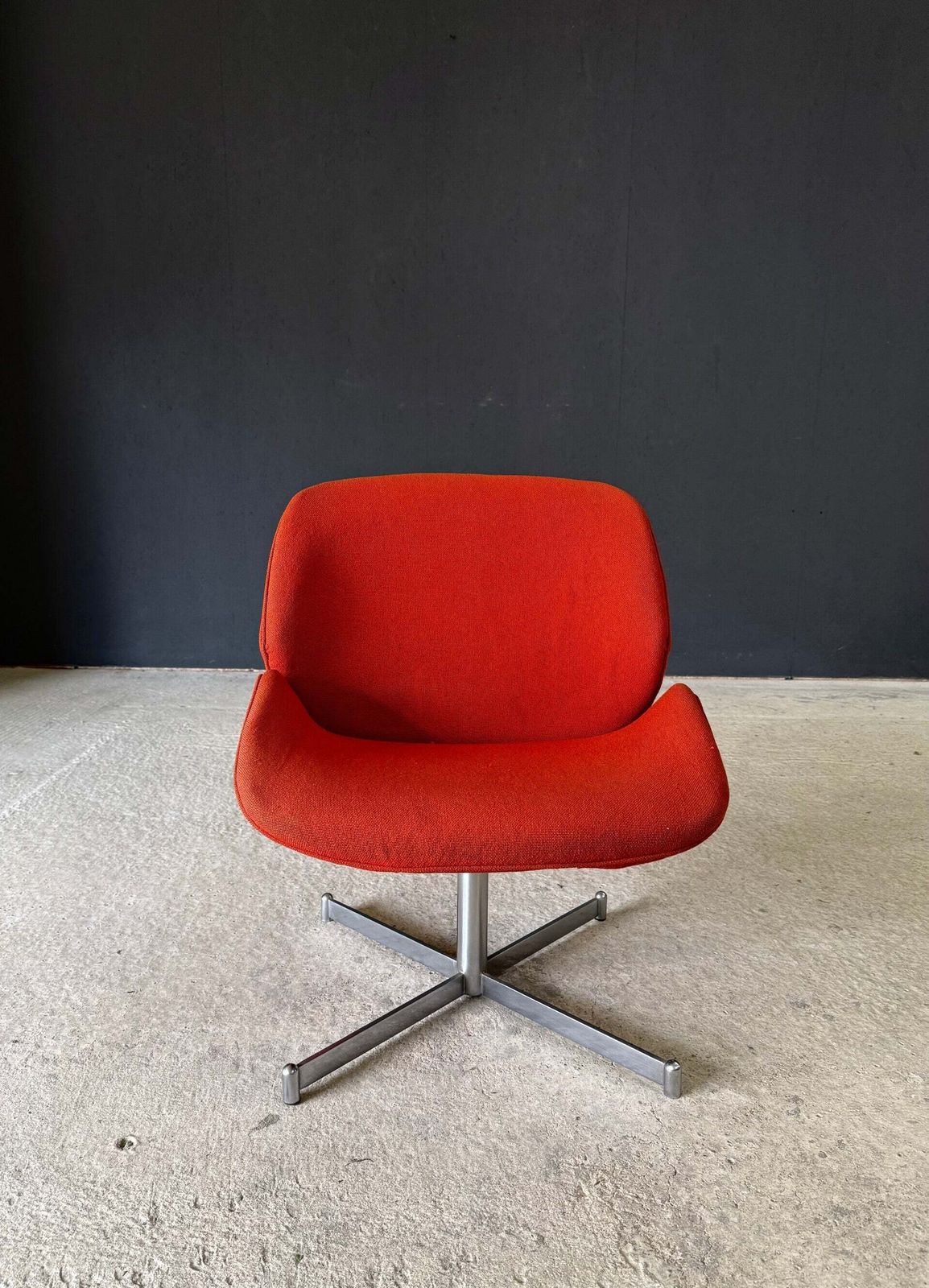 photo for sale Mid-Century Modern Design "Exquis" Lounge Chair Set van Geoffrey Harcourt voor Artifort, Nederland, ca. jaren 1960