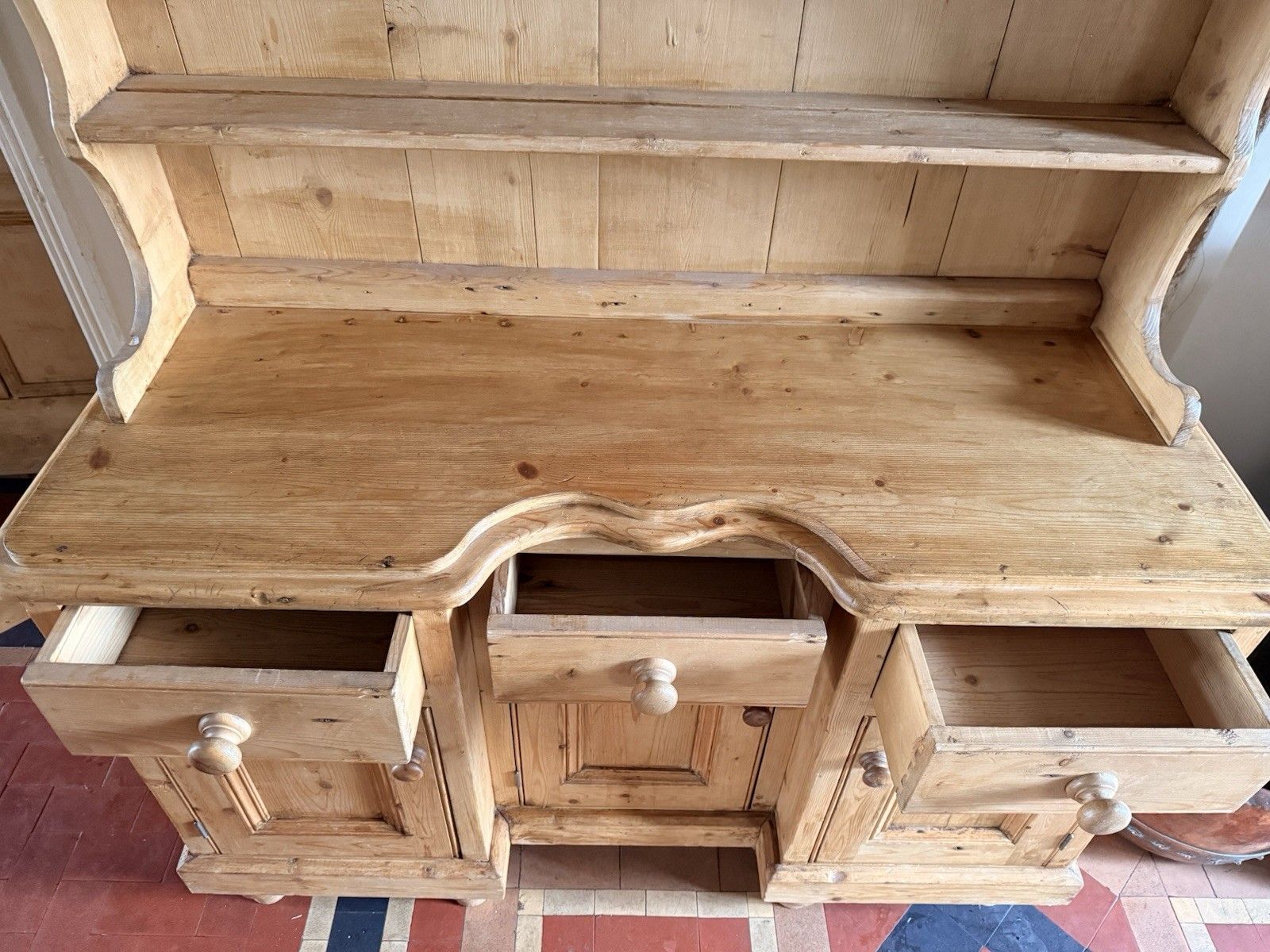 Furniture Vintage Farmhouse Rustic Country Pine Kitchen Welsh Cabinet Dresser W/Plate Rack photo