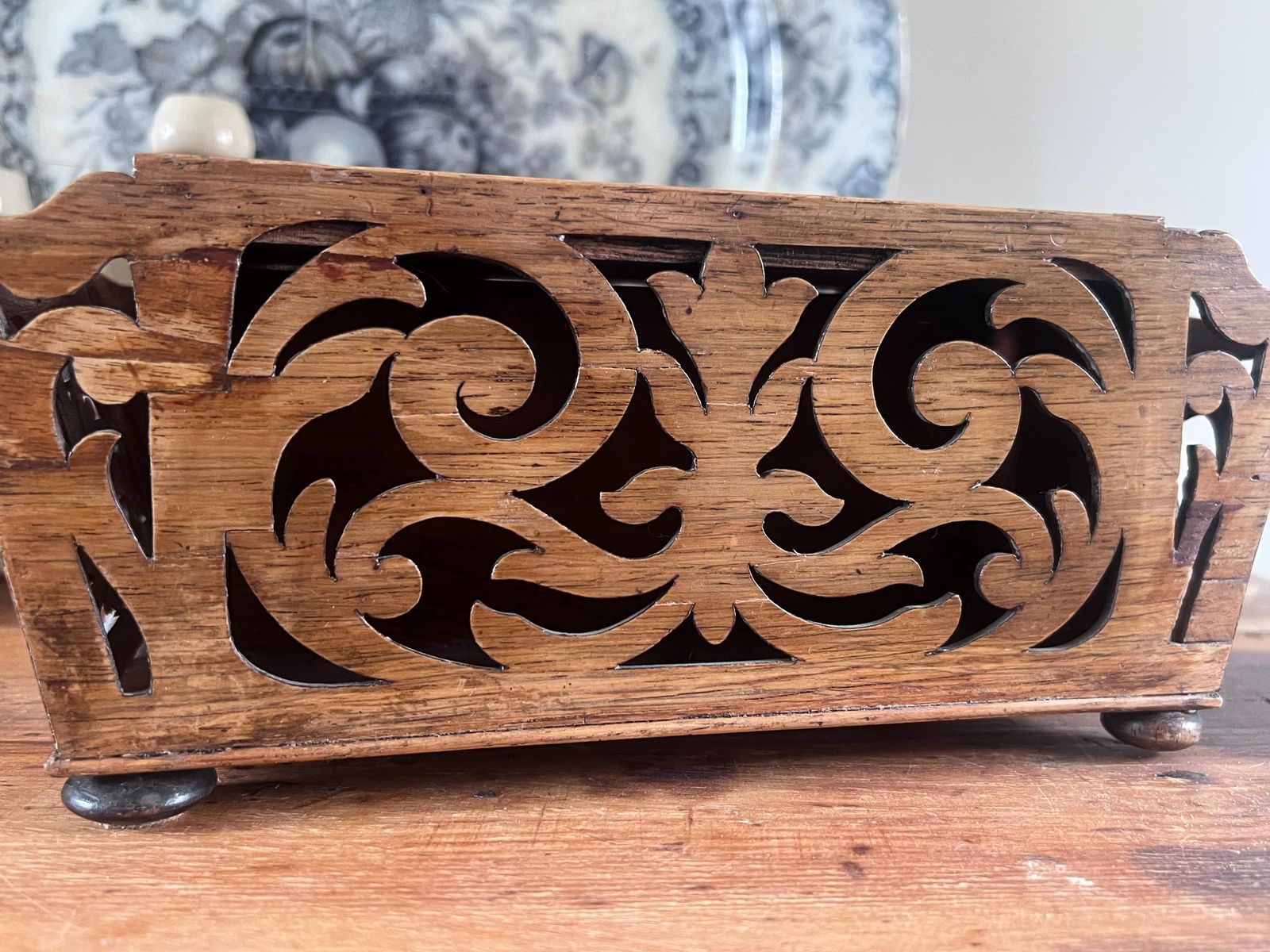 photo vintage Antique Carved Oak Letter Box With Key, Victorian Gothic Revival Correspondence Post Box, Dual Slot Answered Unanswered Desk Organiser