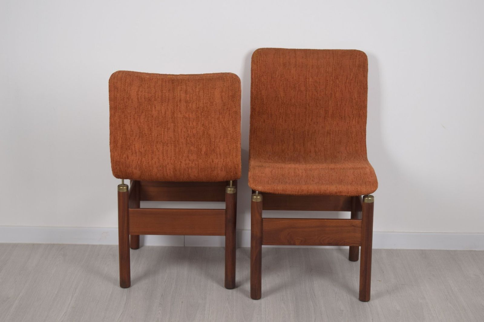photo furniture Chelsea Chairs By Vittorio Introini For Saporiti, 1960, Set Of 6