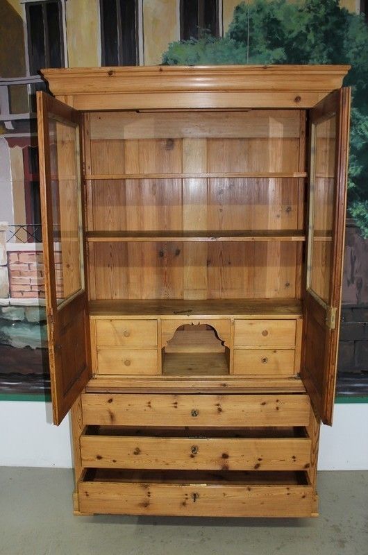 Commercial Furniture In Pichpin 1900 photo for sale