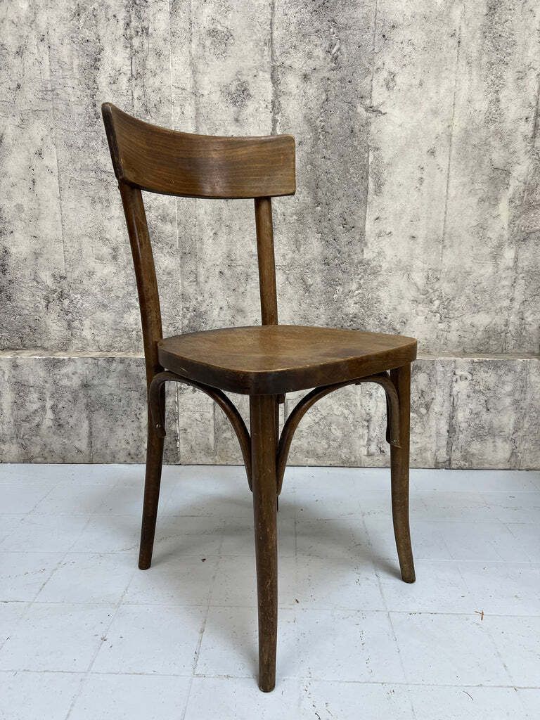 Set Of 25 Classic Bentwood Bistro Chairs