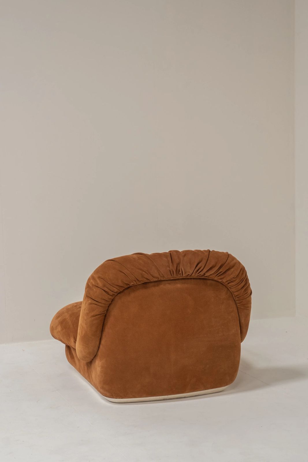 photo for sale Pair Of “Jumbo” Lounge Chairs By Alberto Rosselli For Saporiti Italia, Italy 1970s