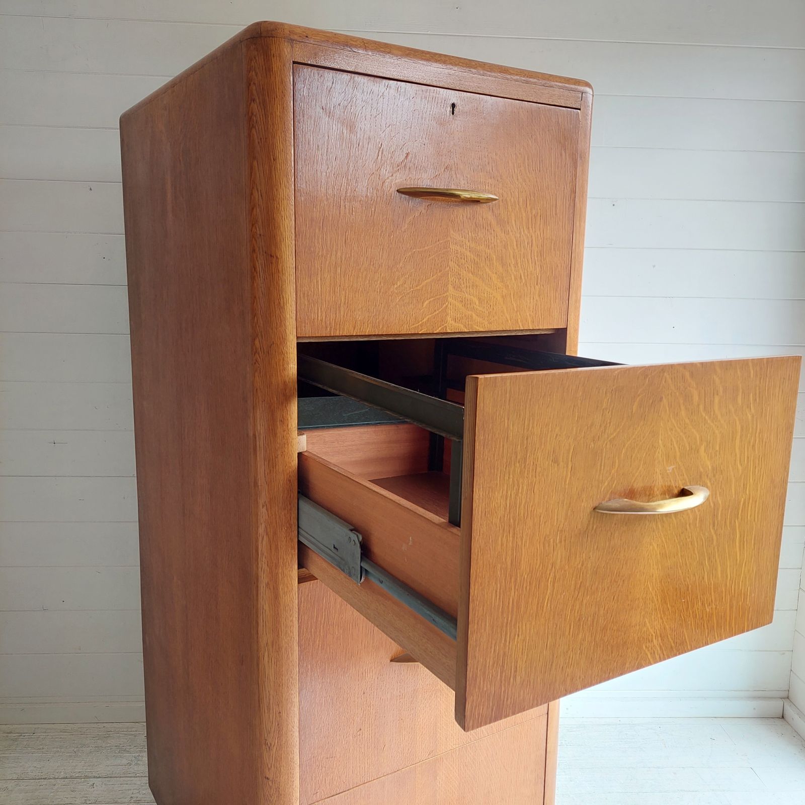 photo vinterior Art Deco Oak 4 Chest Of Drawers Large Filing Cabinet With Bar Drawer England 30s 40s