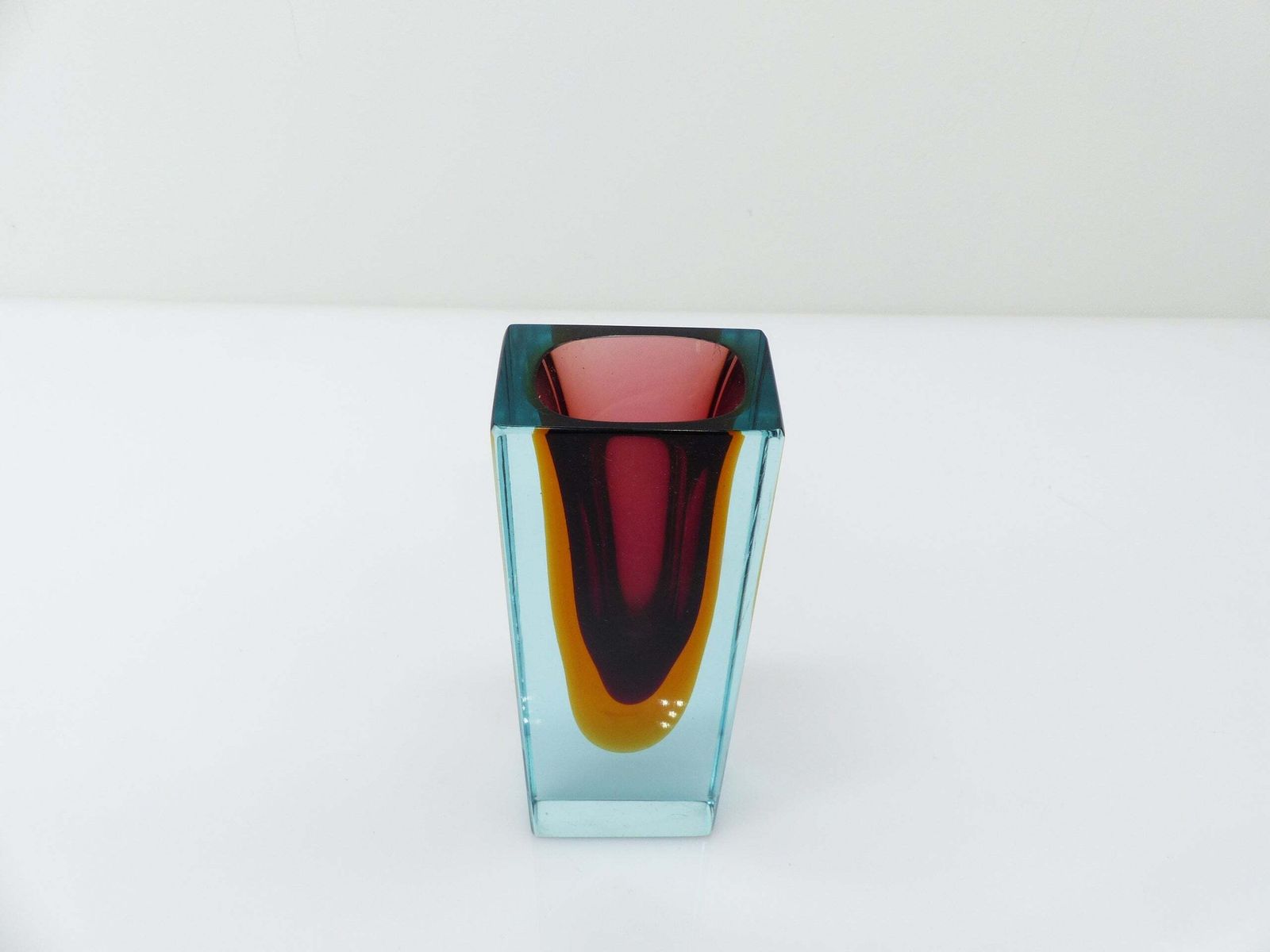 Seguso Vetri D'arte Sommerso Vase, Murano, Circa 1960 photo 400.0